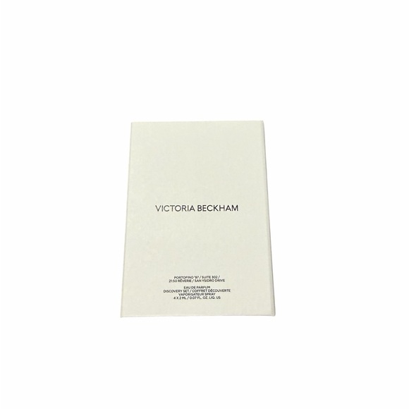 Victoria Beckham Discovery Set w/voucher - Picture 2 of 4